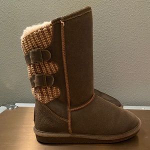 Bearpaw fuzzy boots